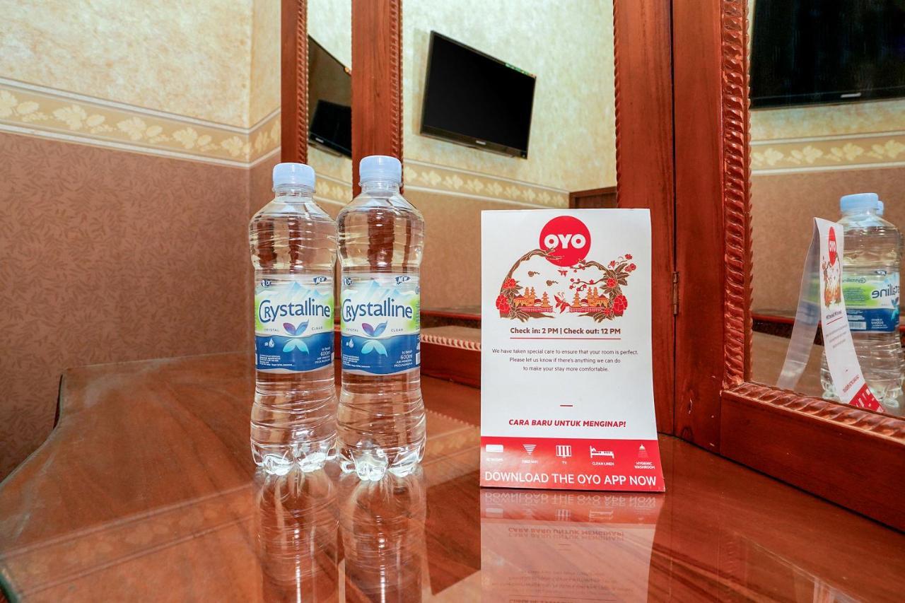 Oyo 231 Hotel Andita Syariah Surabaia Exterior foto