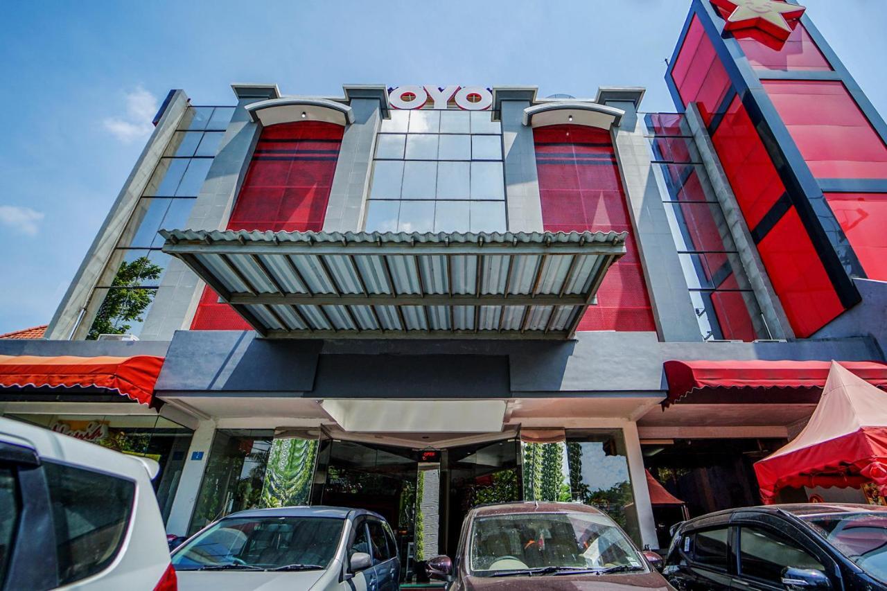 Oyo 231 Hotel Andita Syariah Surabaia Exterior foto