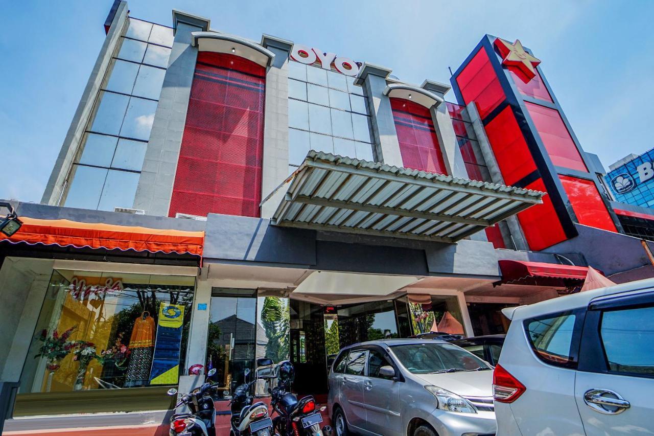 Oyo 231 Hotel Andita Syariah Surabaia Exterior foto