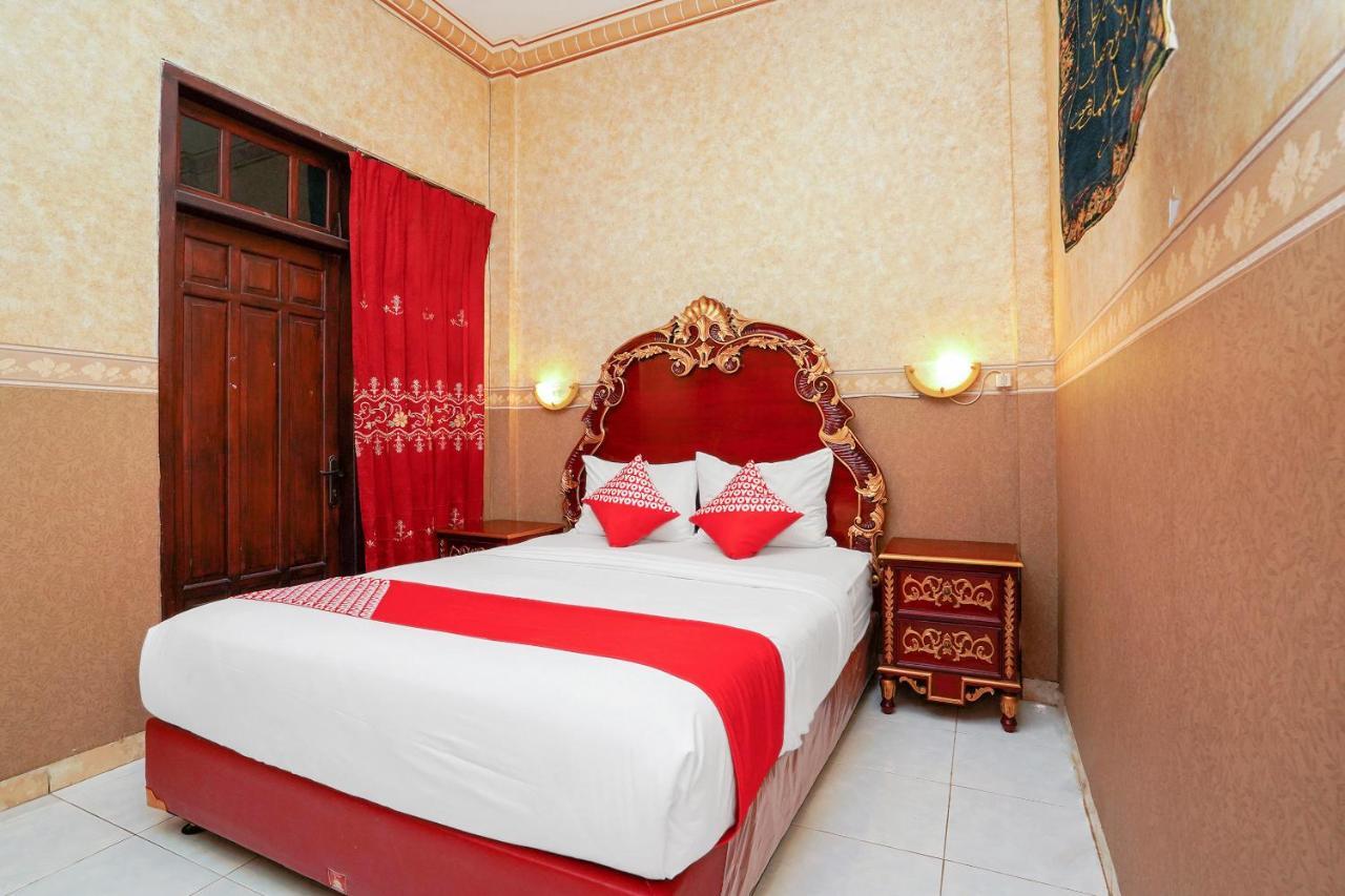 Oyo 231 Hotel Andita Syariah Surabaia Exterior foto