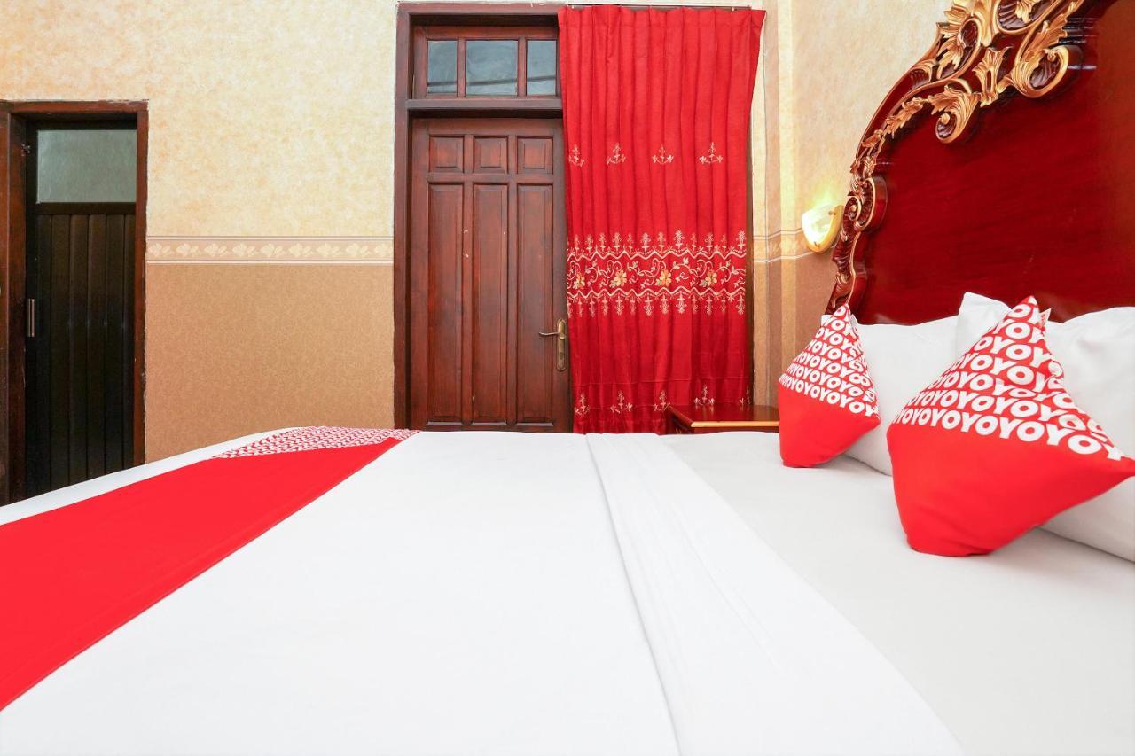 Oyo 231 Hotel Andita Syariah Surabaia Exterior foto